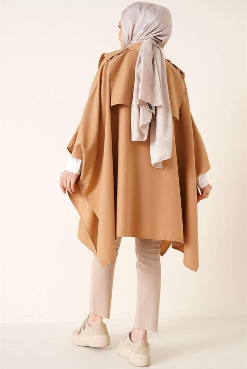 epaulets from end Button poncho -Mink
