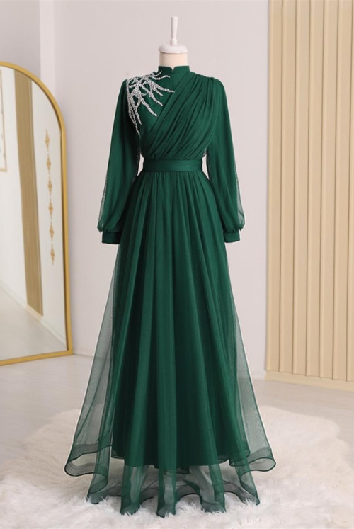 Its Stone Detailed Drapeli Arched Tulle Evening Dress -Emerald