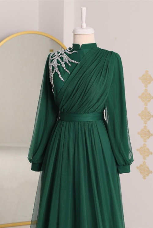 Its Stone Detailed Drapeli Arched Tulle Evening Dress -Emerald