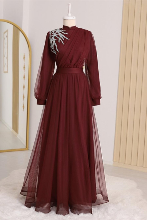 Its Stone Detailed Drapeli Arched Tulle Evening Dress -Claret Red