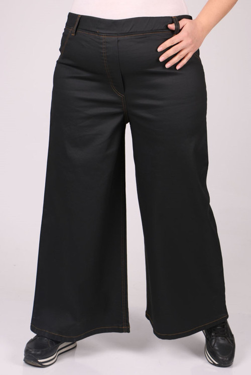 9142-3 Plus Size Mat Leather Appearance Plentiful Trotter Jeans Pants - Black