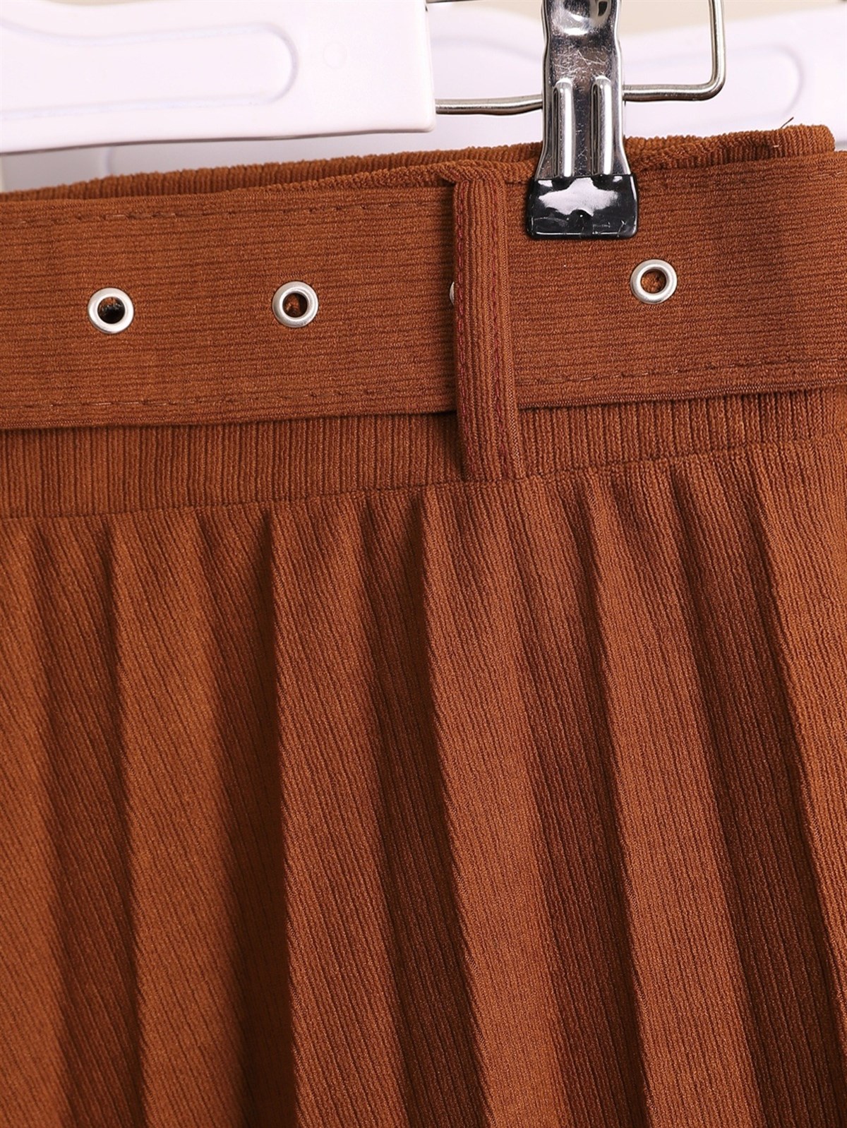 pleated skirt outfithijab