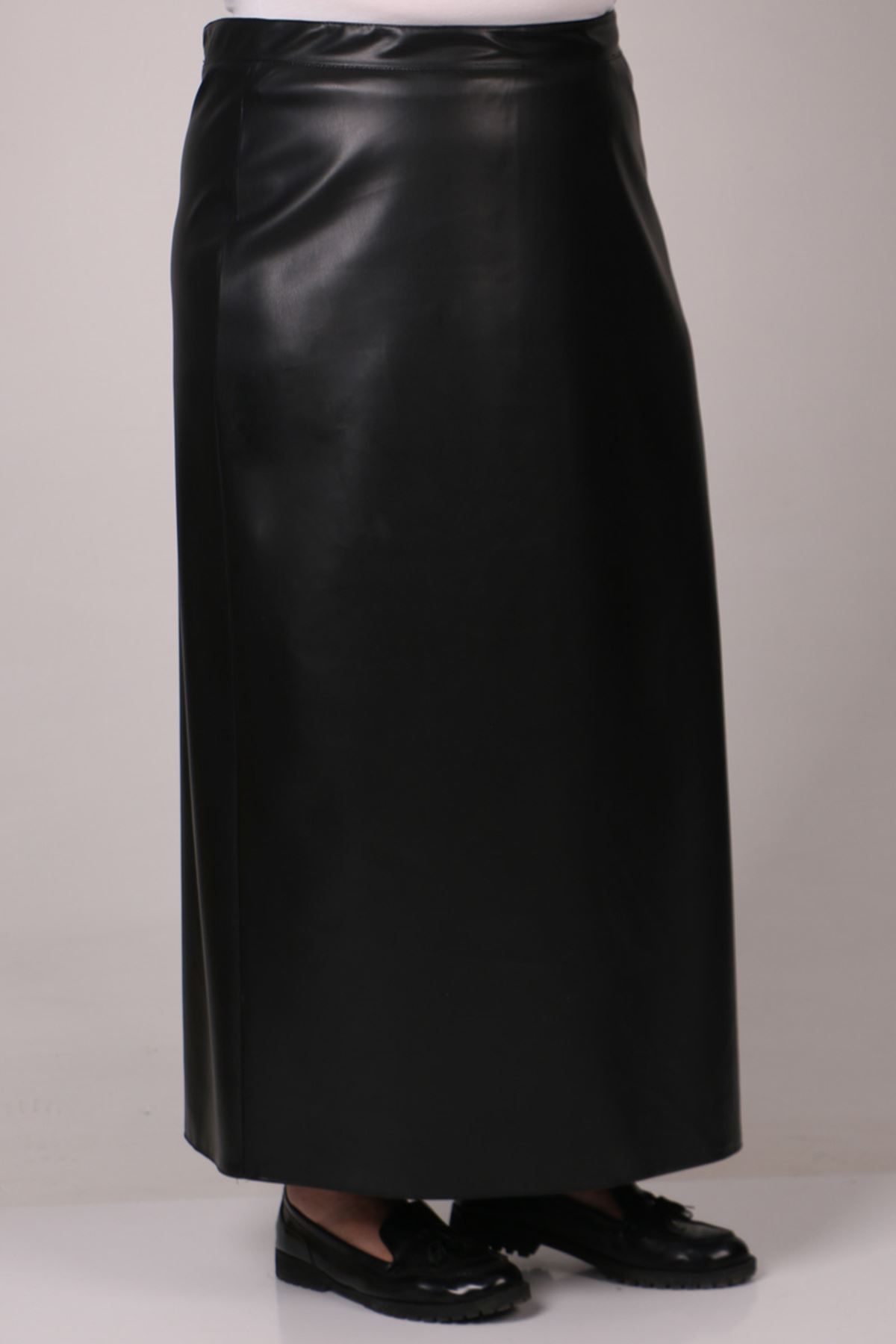 25007 Plus Size Leather Kalem Skirt-Black