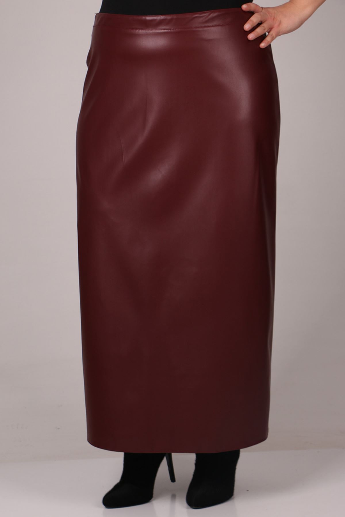 25007 Plus Size Leather Kalem Skirt-Claret Red