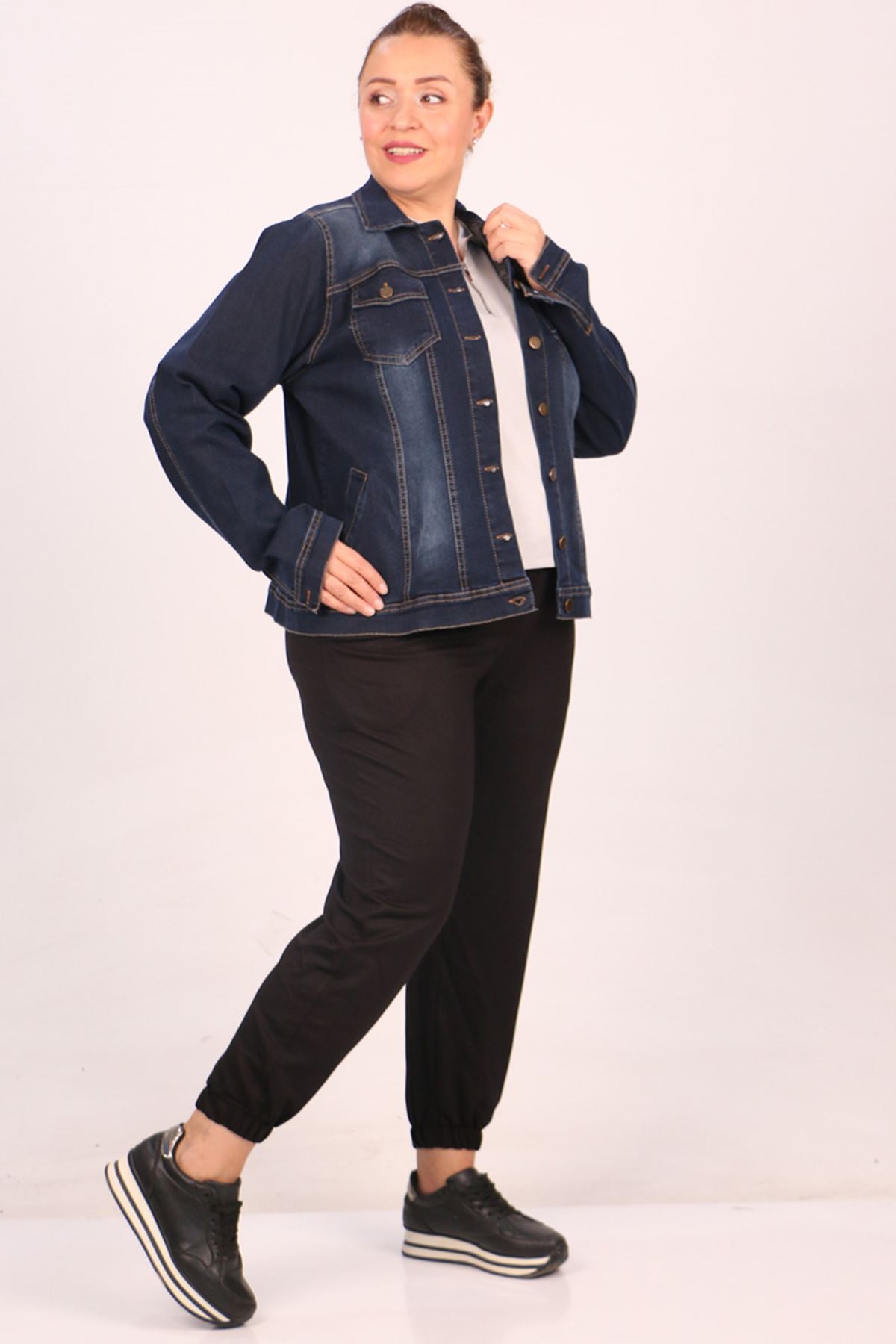23022-1 Plus Size Taşlamalı Short Jeans Jacket -Dark Navy blue